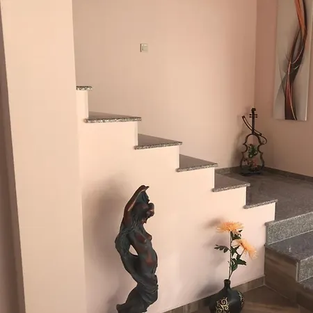 Hotel комплекс лебанов *
