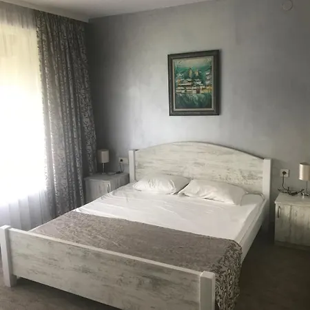 Hotel комплекс лебанов *