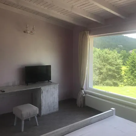 Hotel комплекс лебанов Yundola